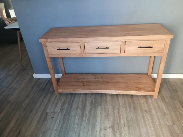 Three-drawer console