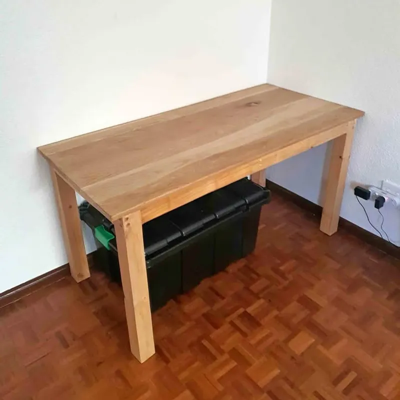 Oak dining table, pine legs